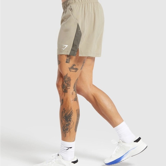 Men’s Xs Gymshark Shorts - Picture 2 of 13